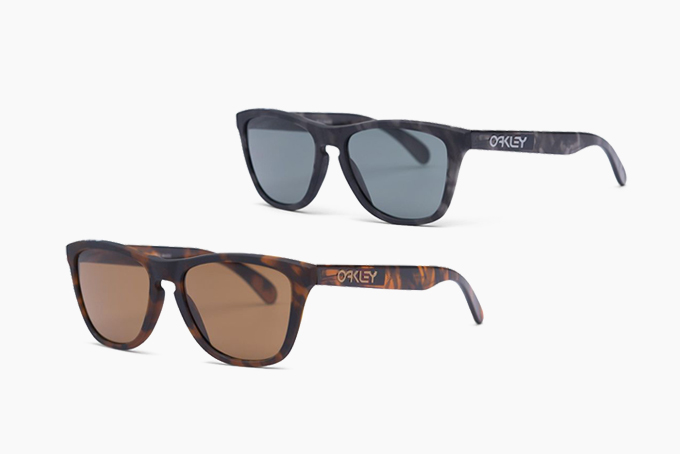 Oakley herschel top